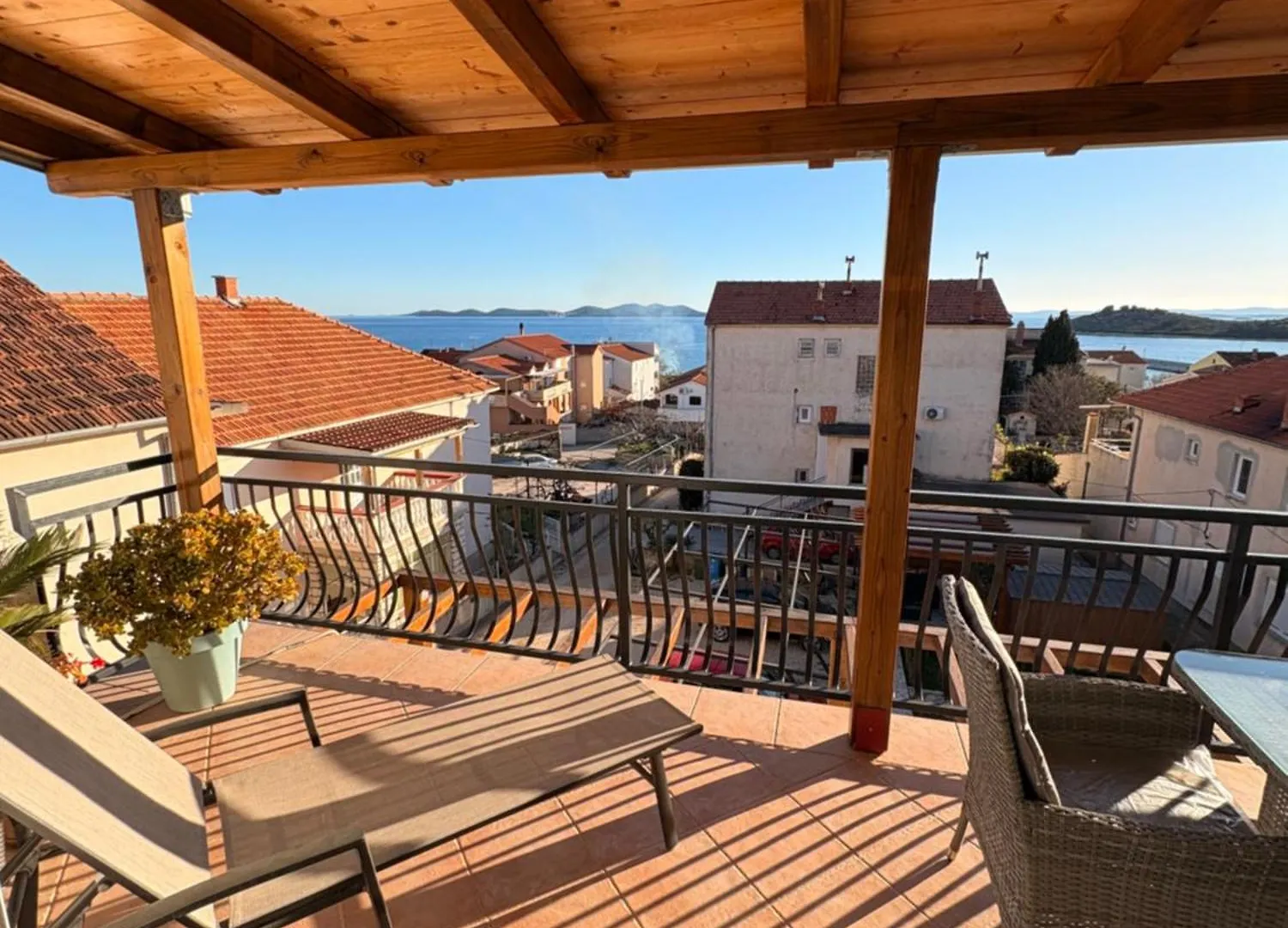 Apartmani Ino Pakostane