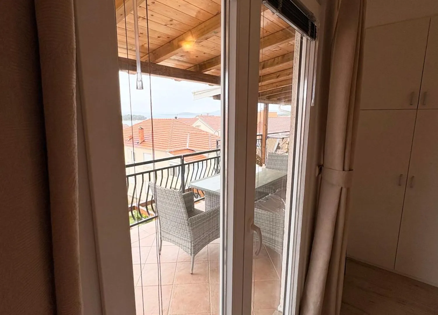 Apartmani Ino Pakostane Croatia